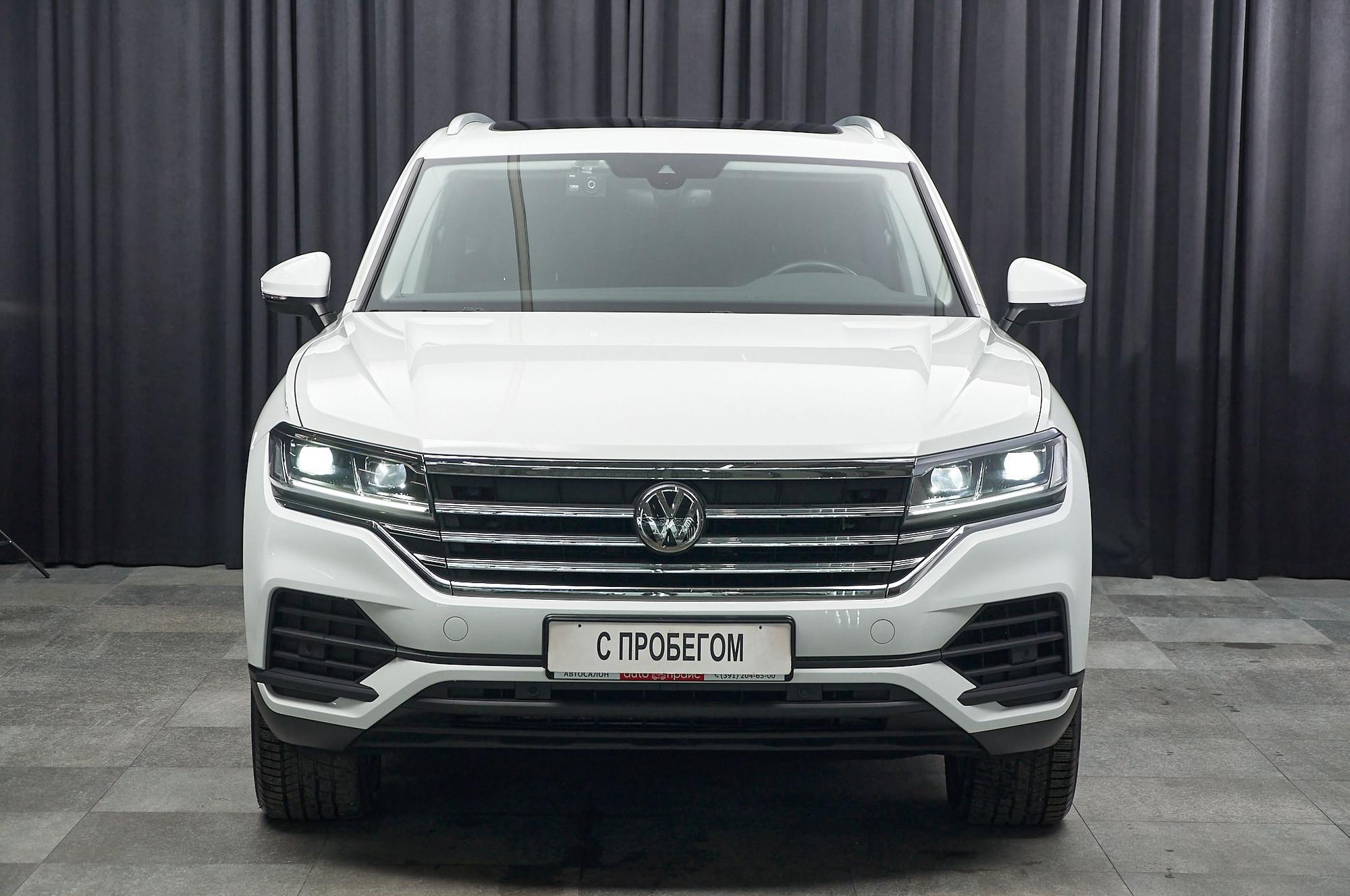 Volkswagen Touareg - 2
