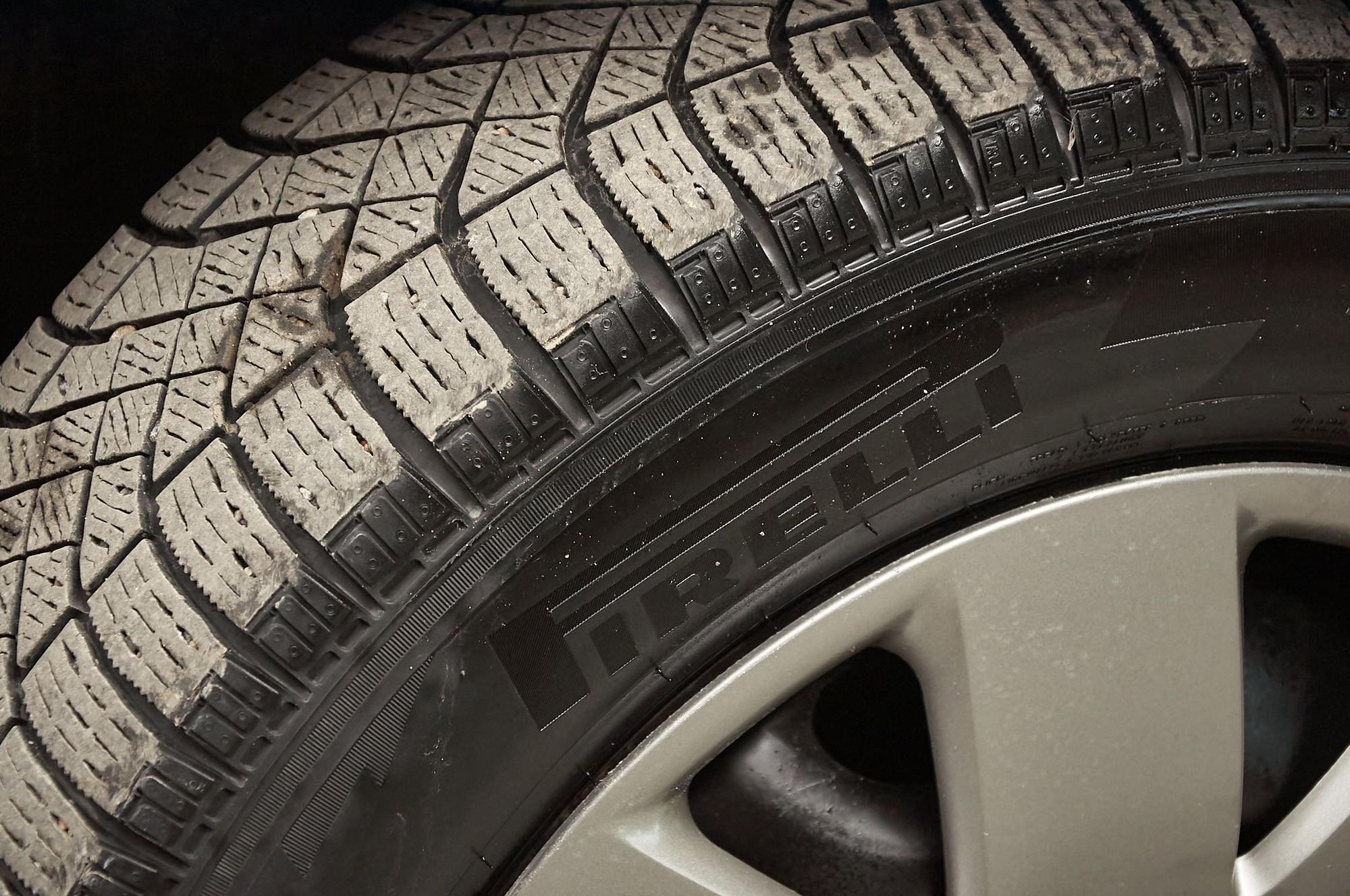 Mitsubishi Outlander - 3