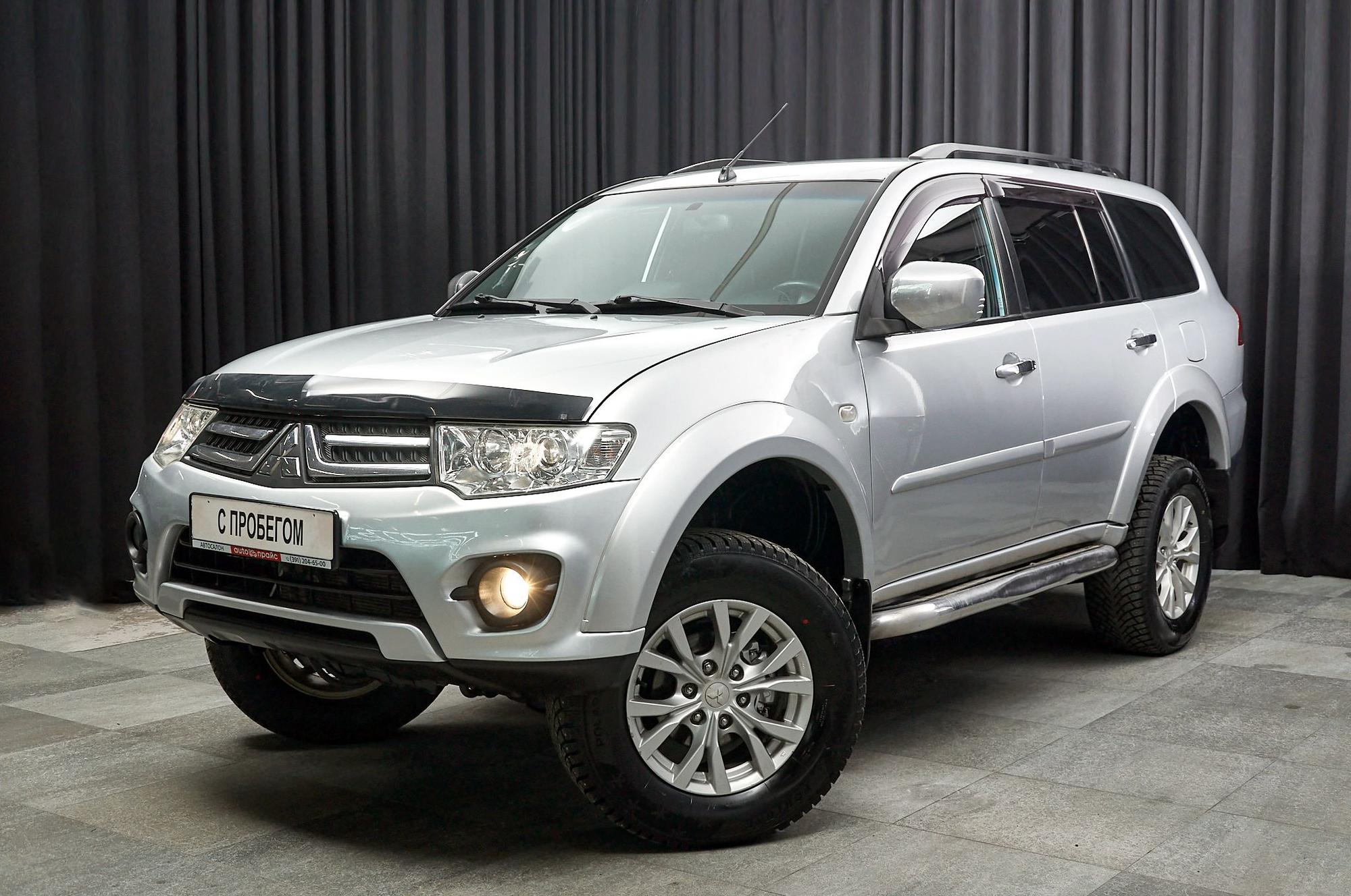 Mitsubishi Pajero Sport - 1
