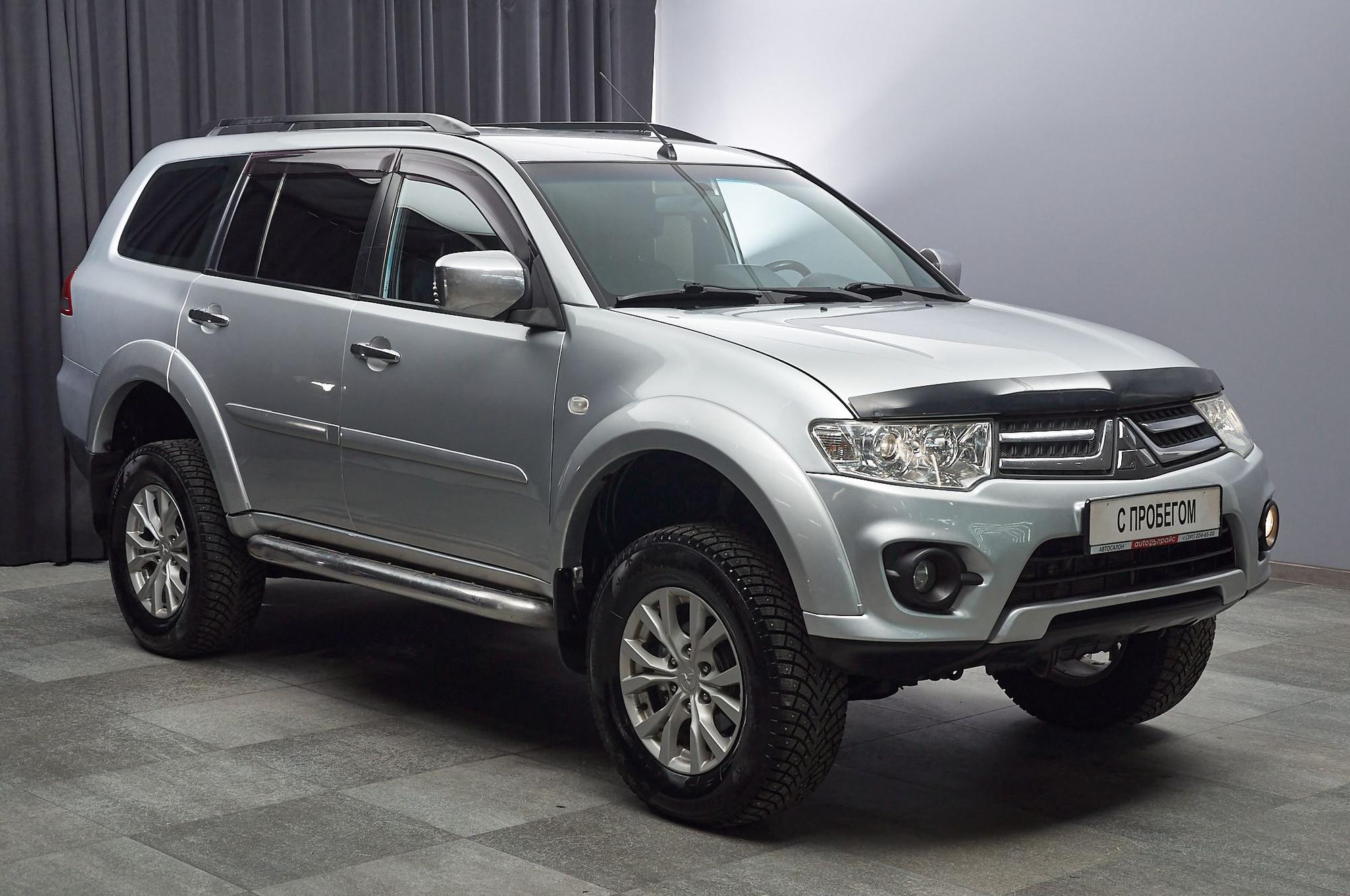 Mitsubishi Pajero Sport - 3