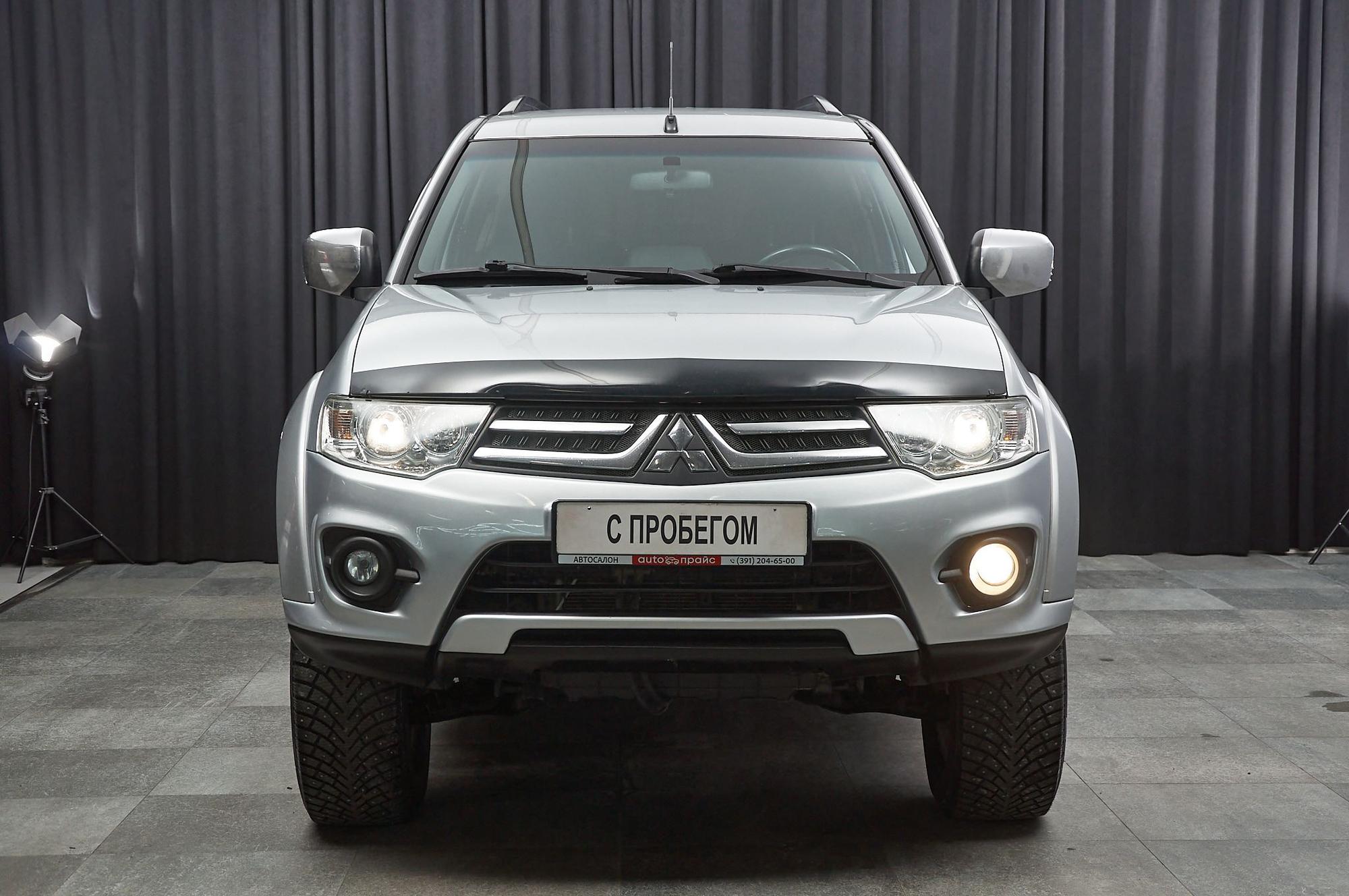 Mitsubishi Pajero Sport - 2