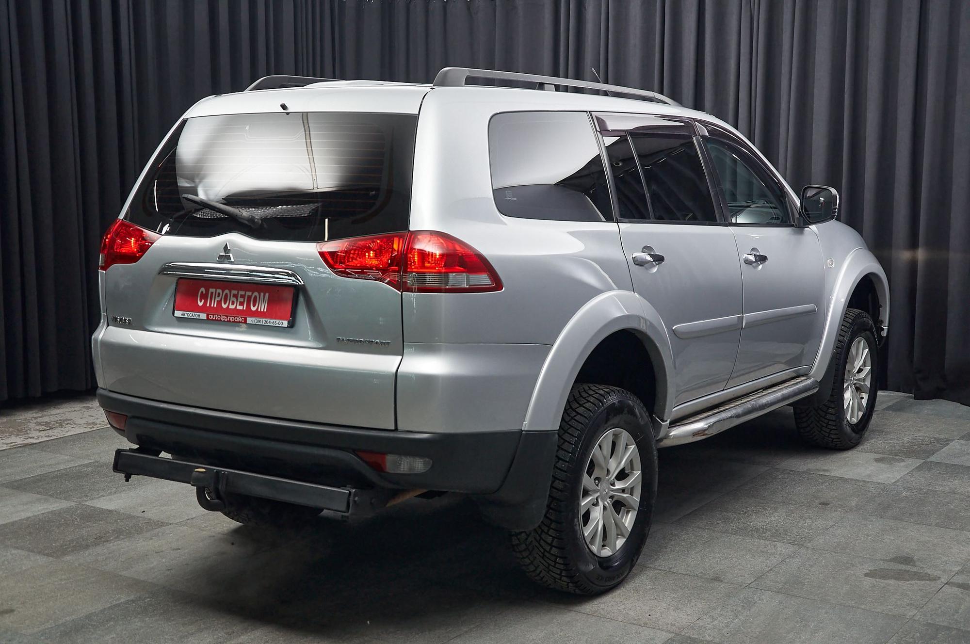 Mitsubishi Pajero Sport - 4