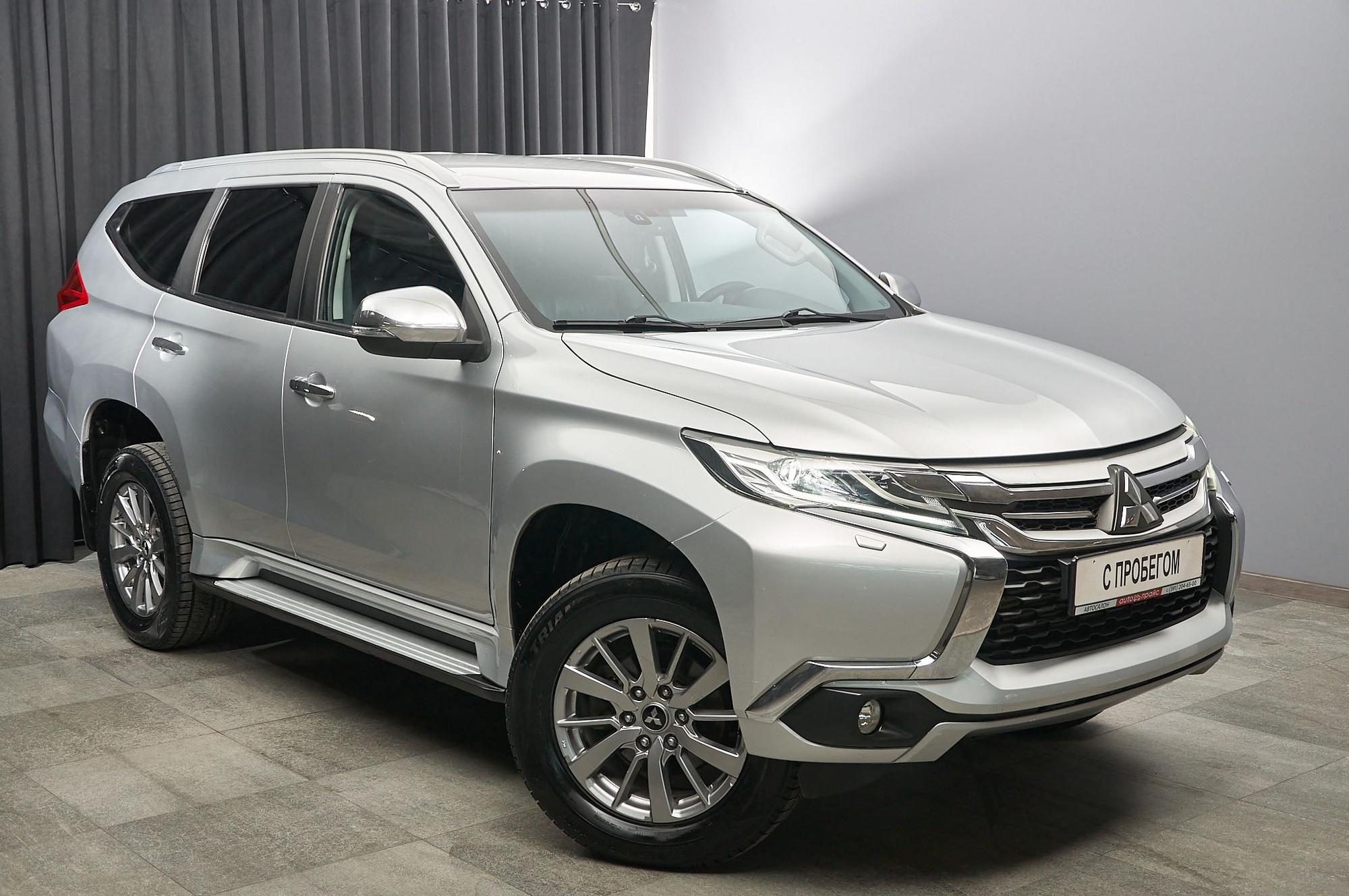 Mitsubishi Pajero Sport - 3