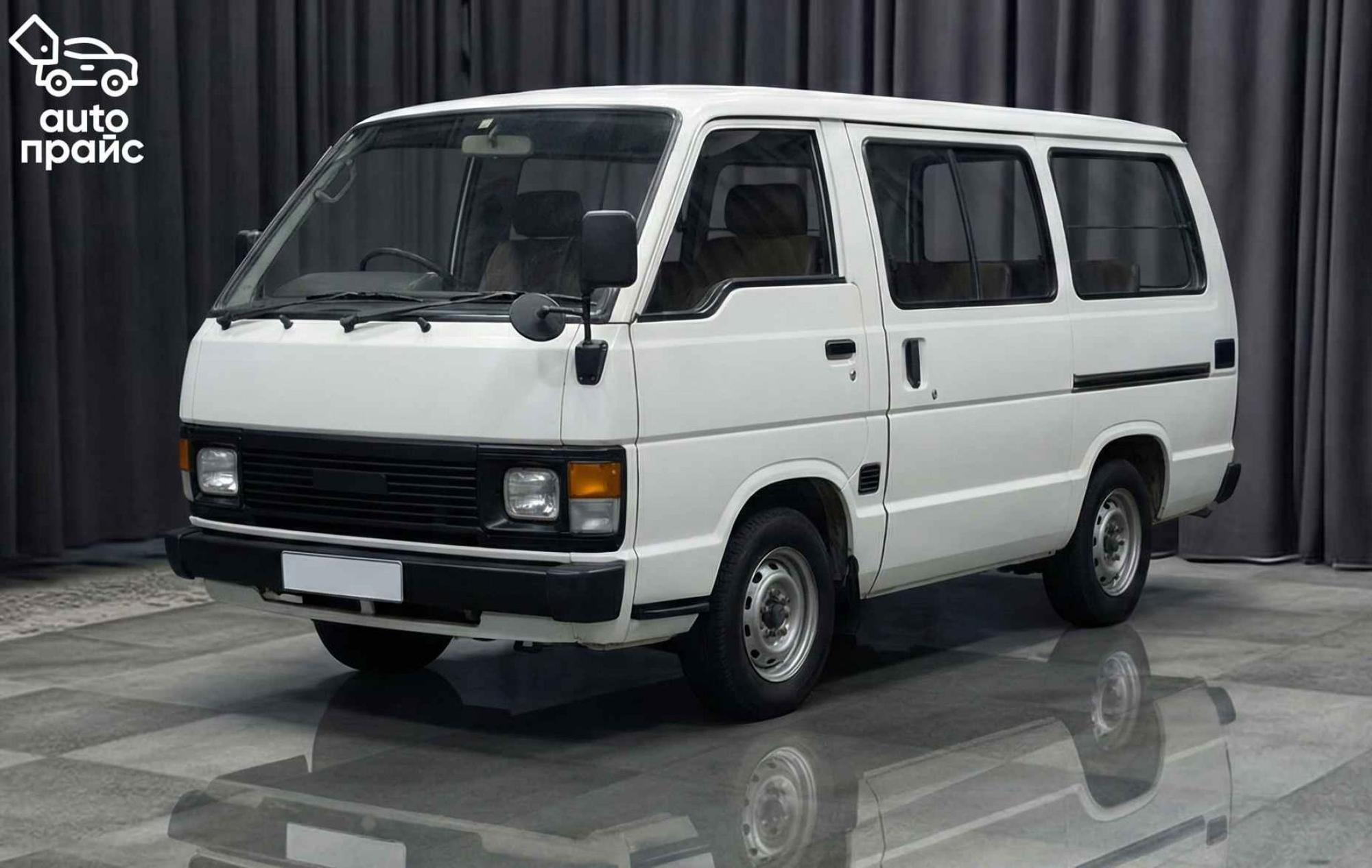 Toyota Hiace - 1
