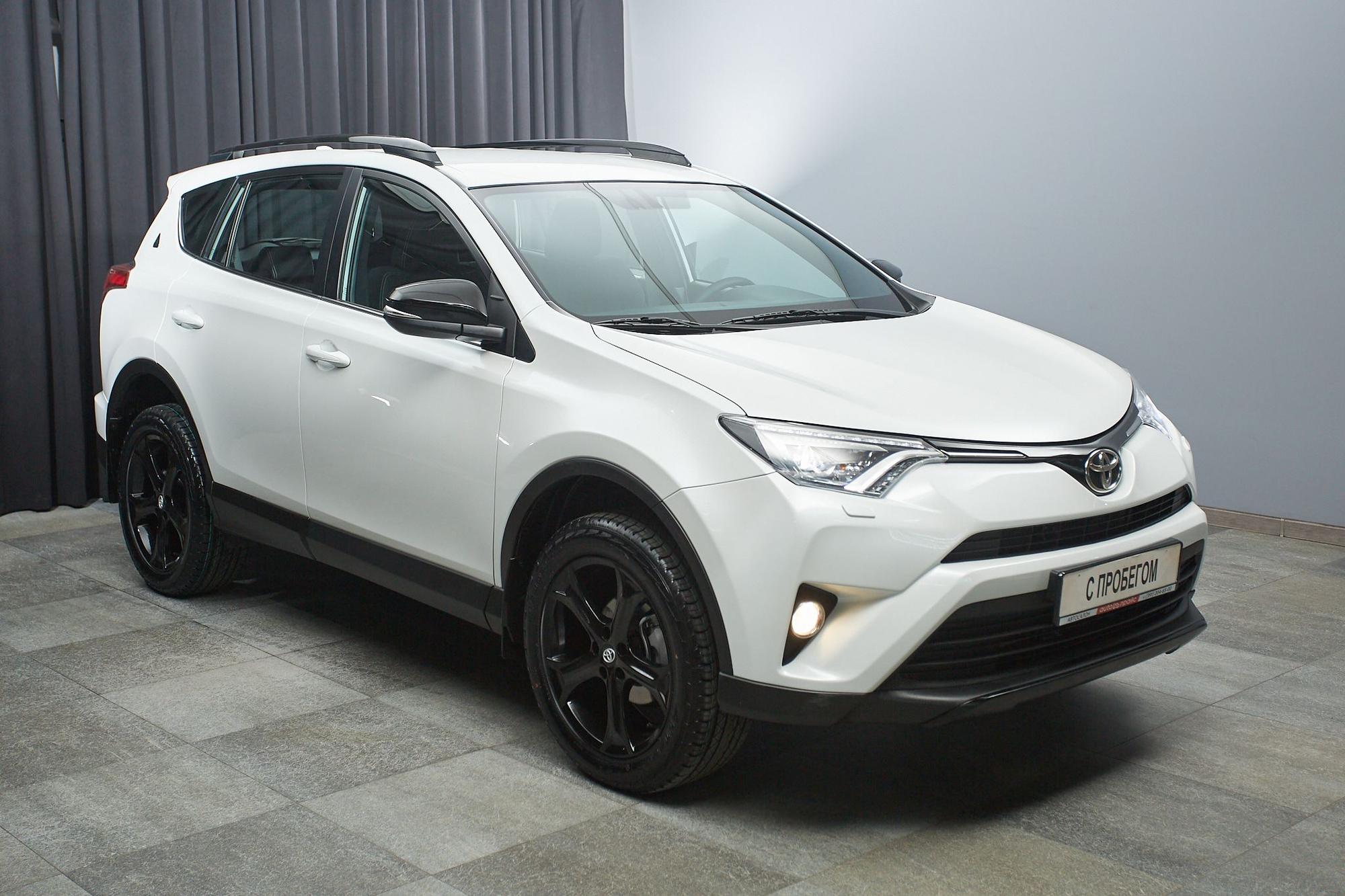 Toyota RAV4 - 3