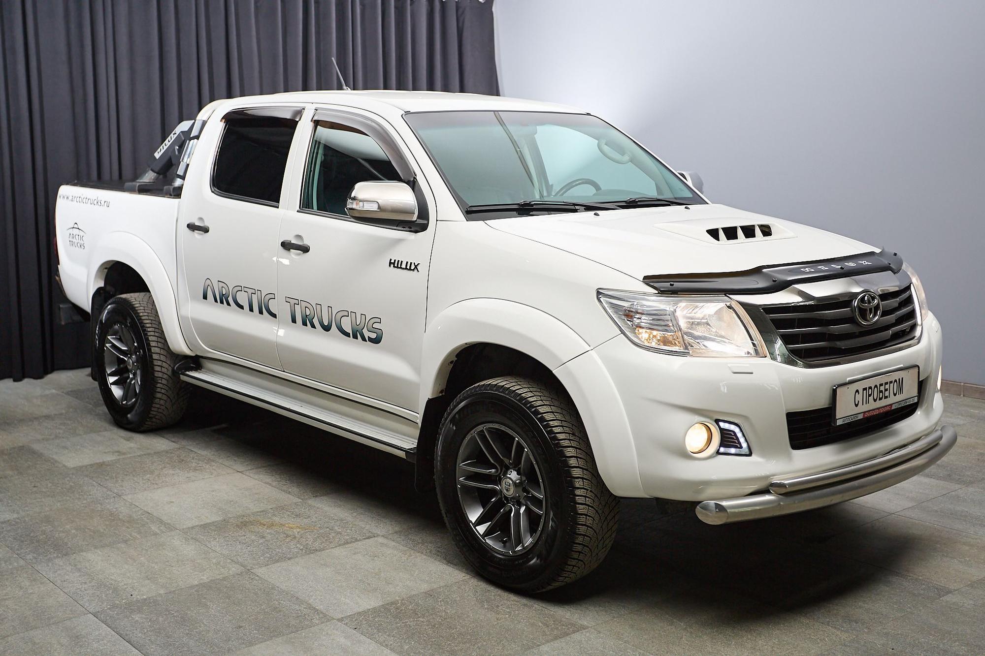 Toyota Hilux - 3