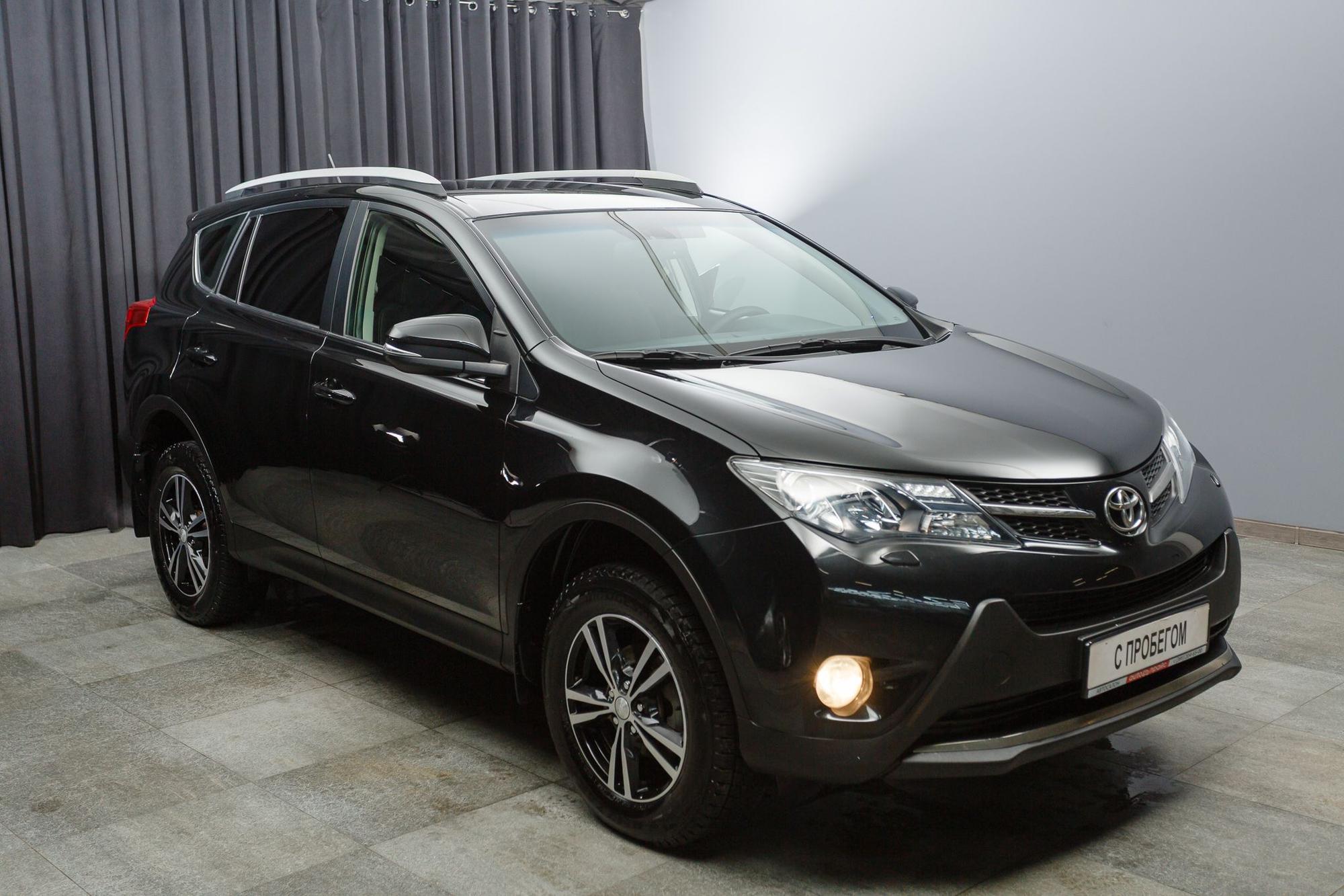 Toyota RAV4 - 3