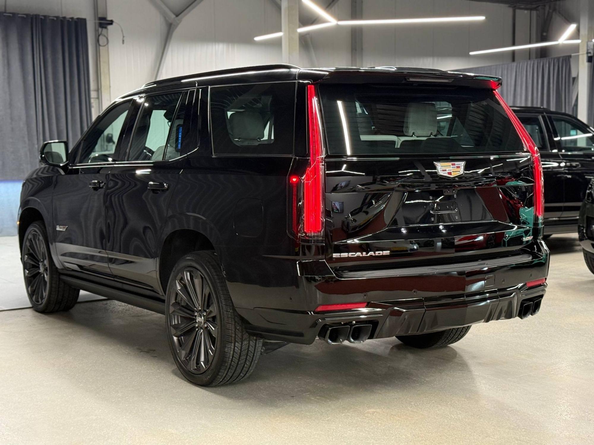 Cadillac Escalade-V - 5