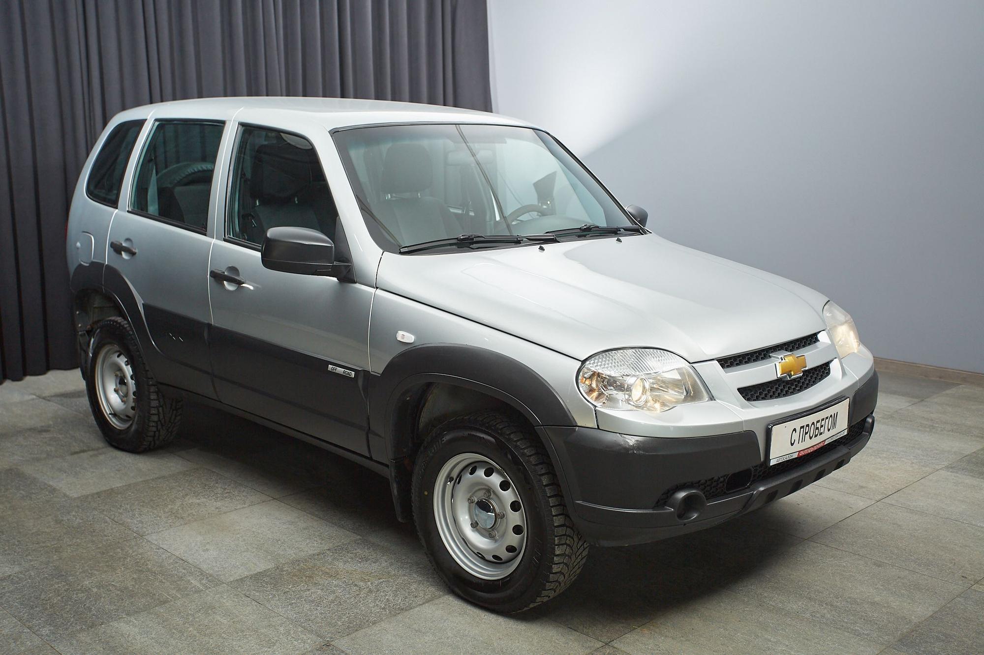 Chevrolet Niva - 3