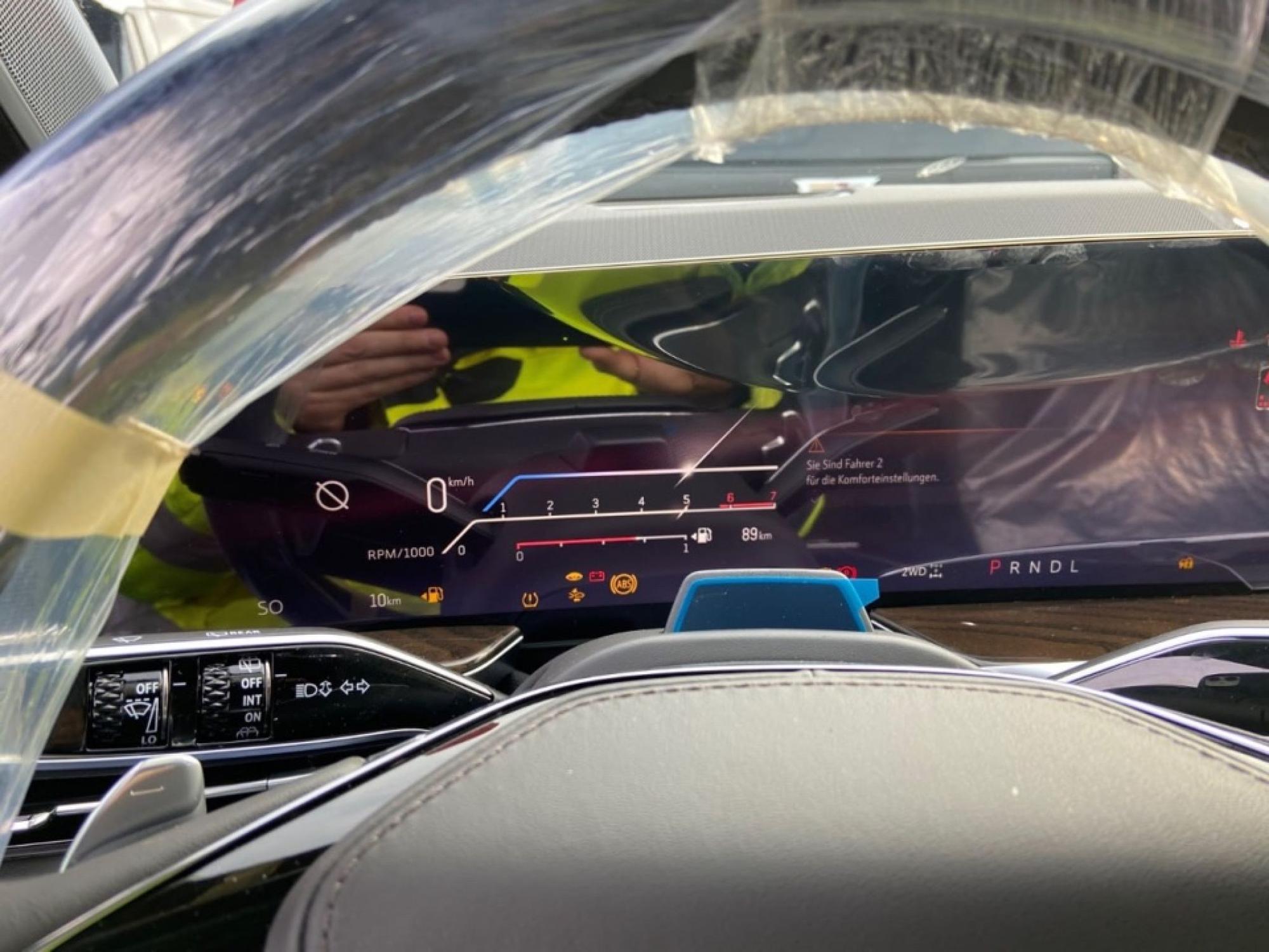 Cadillac Escalade - 4