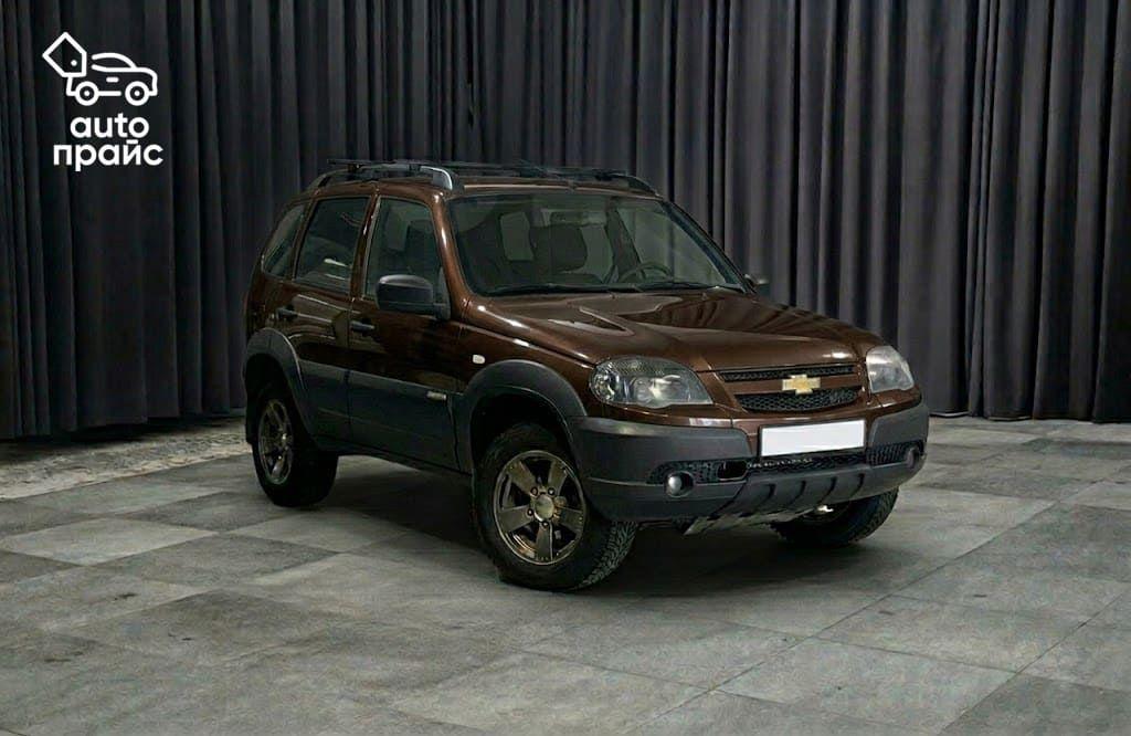 Chevrolet Niva - 1
