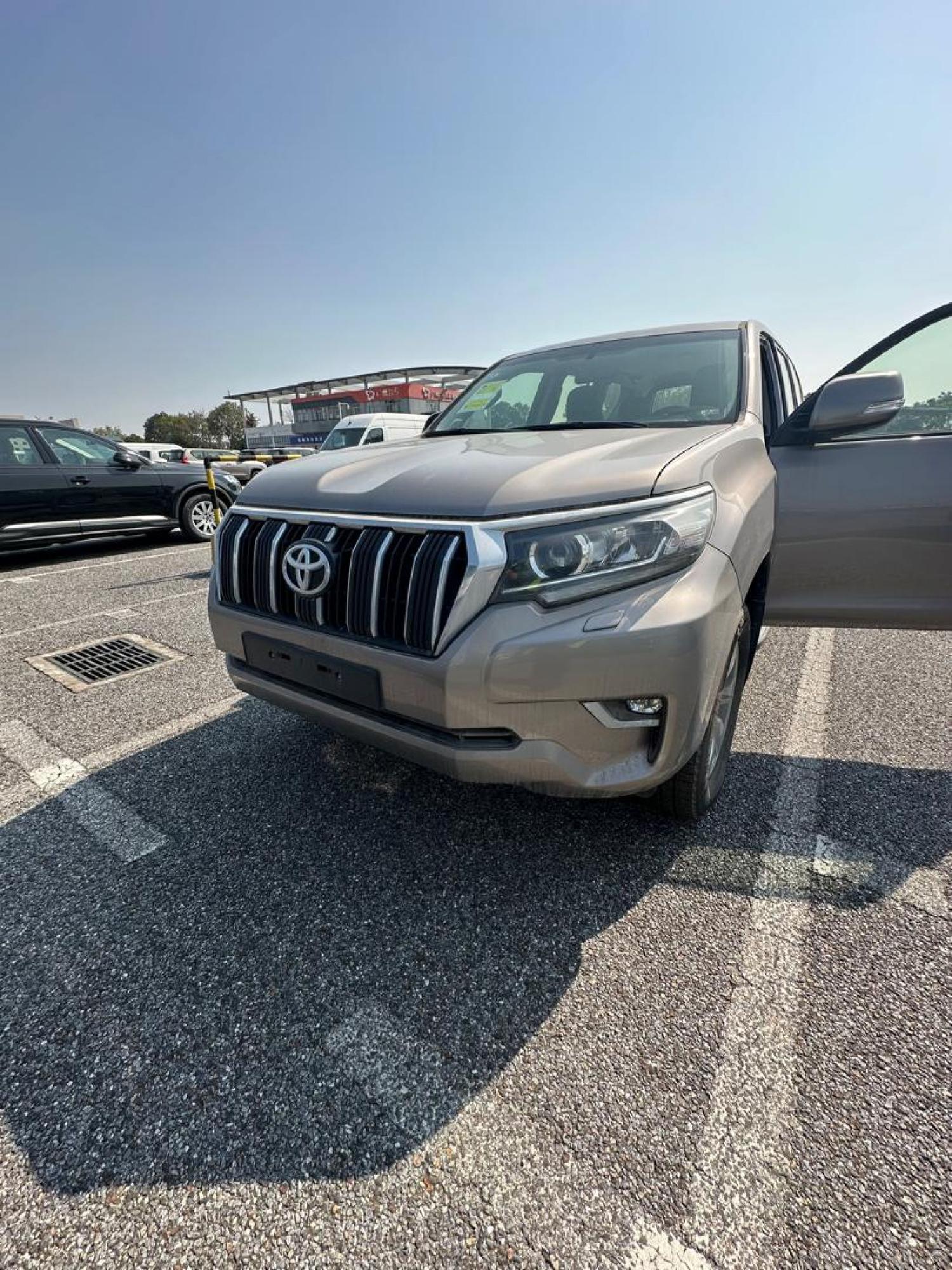 Автомобиль - изображение 1 из 5