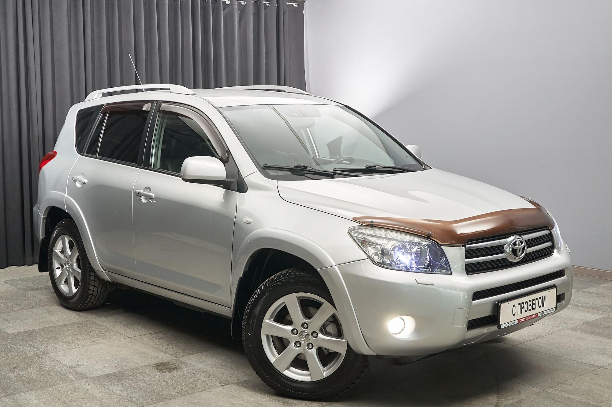Toyota RAV4 - 3