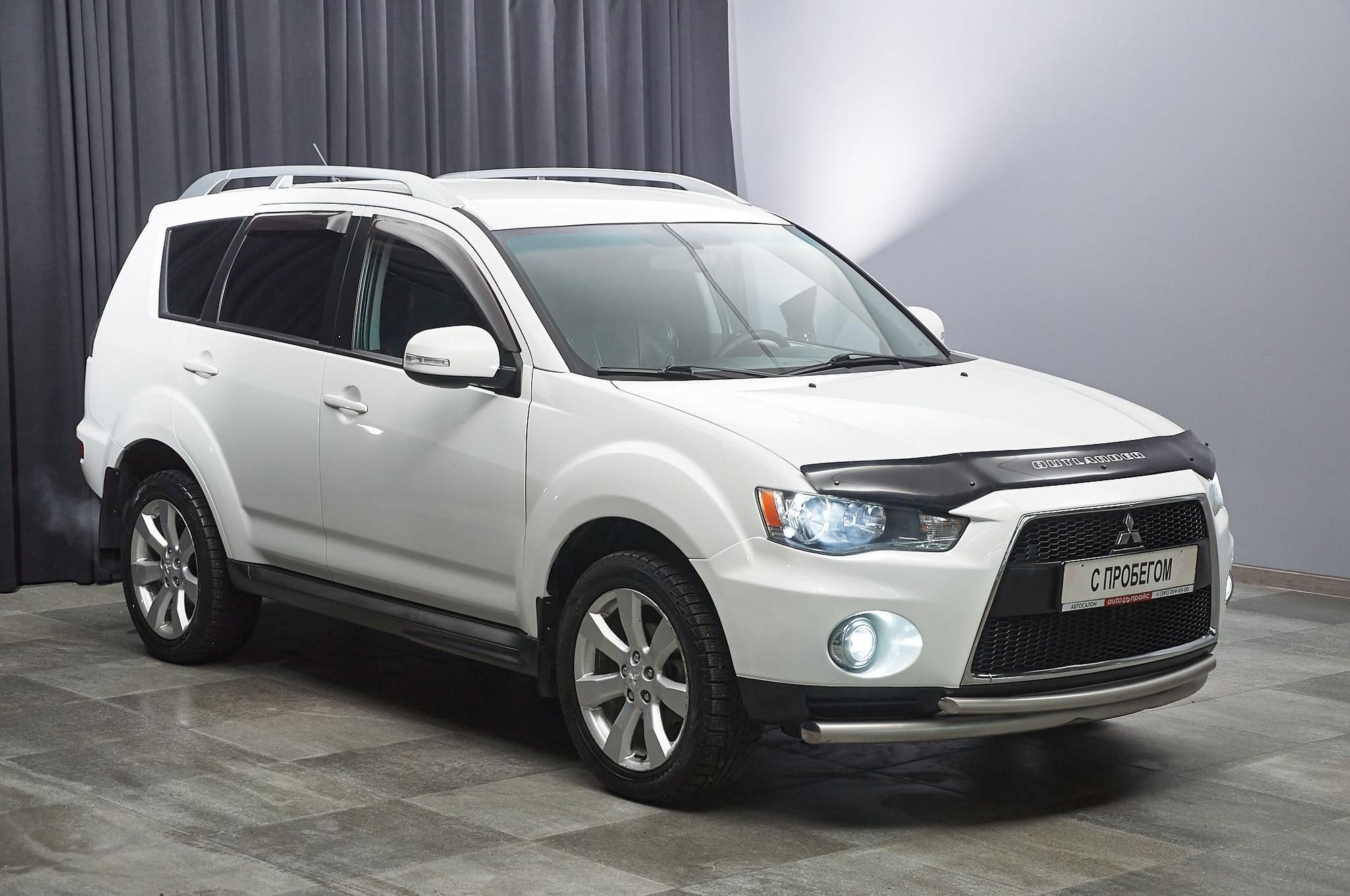 Mitsubishi Outlander - 3