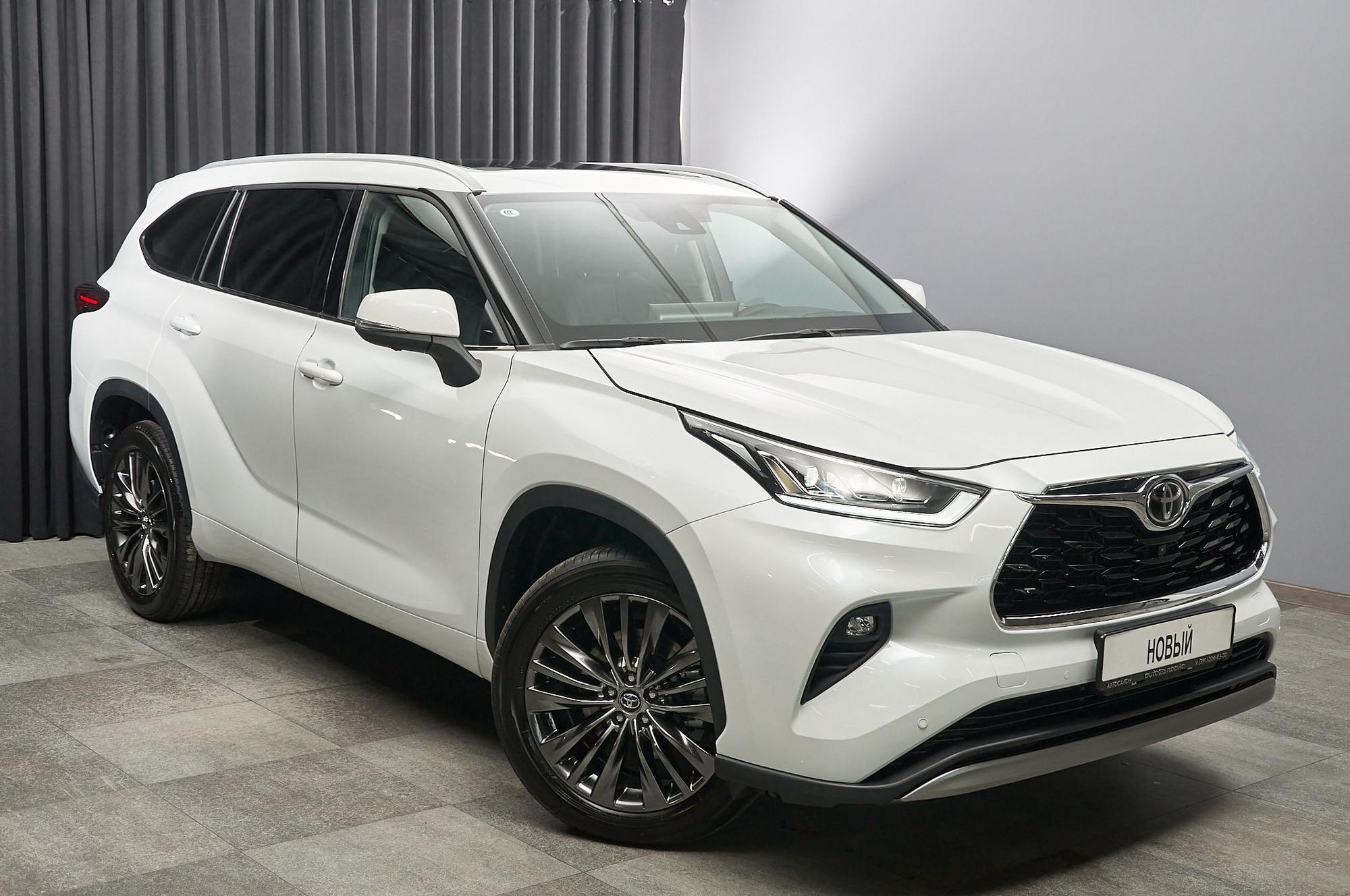 Toyota Highlander - 1